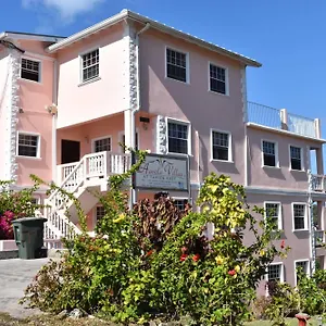 Aanola *** Castries